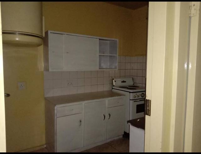 2 BEDROOM APARTMENT FOR SALE IN ARCADIA